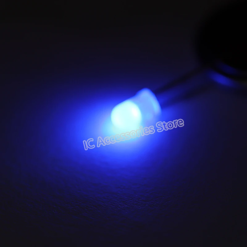 100шт 3 ММ синя светлина LED светоизлучающий диод туманообразный дълъг болт с F3 синя светлина матова светлина перла куб специален